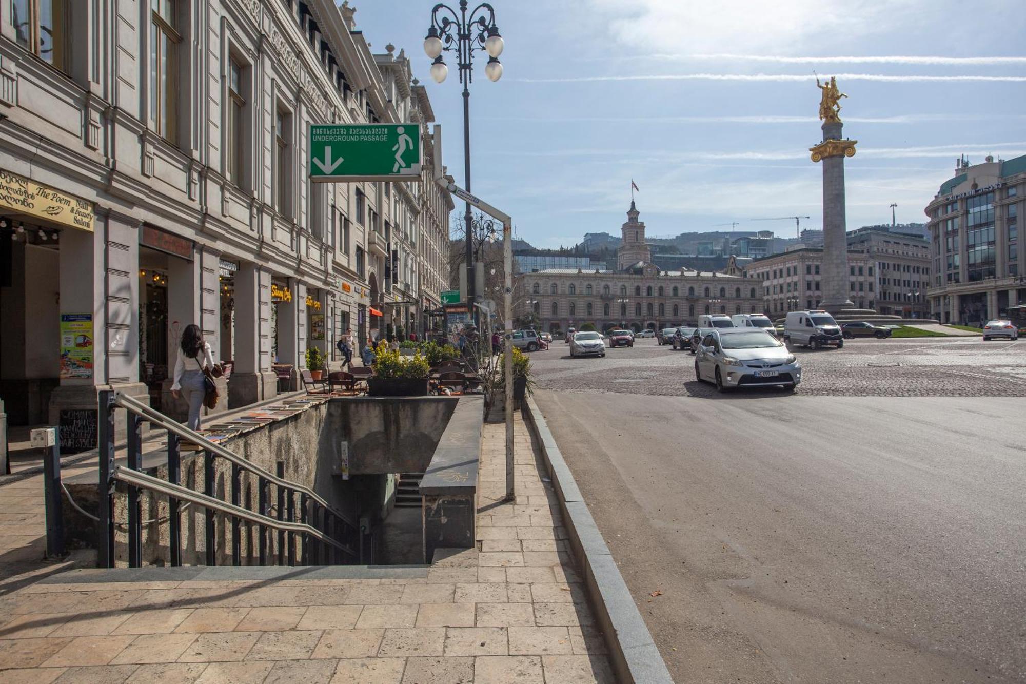 Hotel Middleton Tbilisi Buitenkant foto